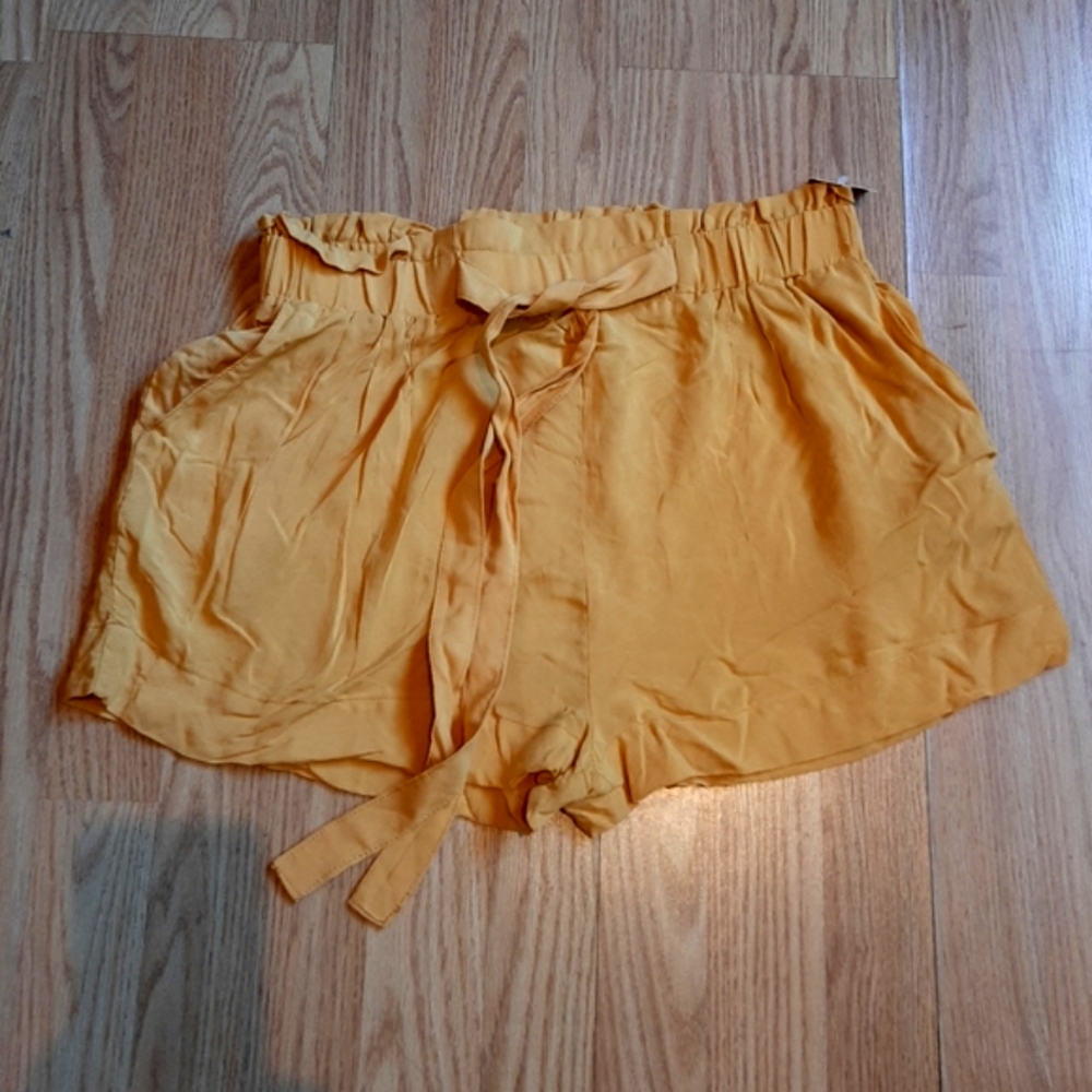 NWT Ambiance Apparel Rayon Pull On Elastic Waist With Tie Shorts High Waist